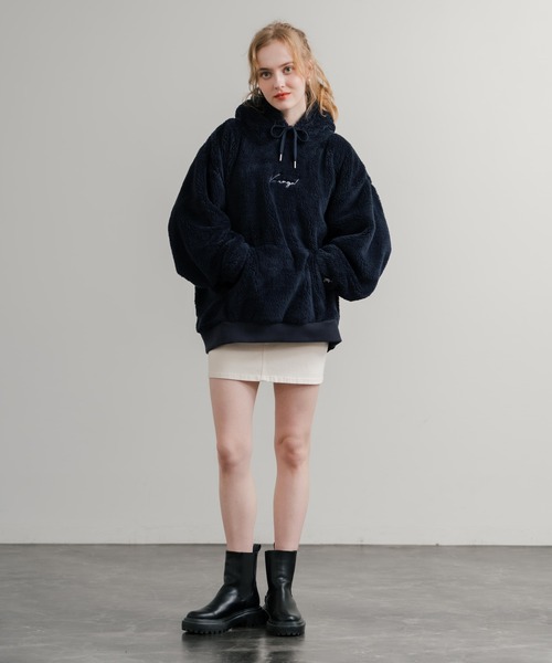 KANGOL（カンゴール）の「KANGOL カンゴール 別注コラボ ロゴ刺繍シャギーボアフリースプルオーバーパーカー（パーカー・メンズ・ブラウン/ベージュ/チャコール/ネイビー/オフホワイト/ブラック・M/L/XL）」の21枚目の写真