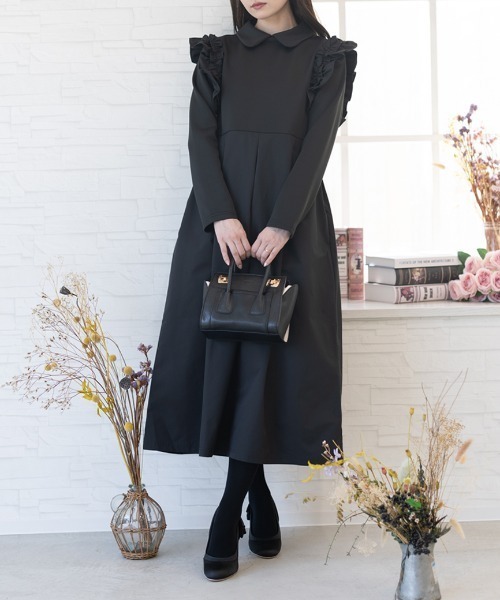 Neige(ネージュ)の「丸襟肩フリルタフタ切替ワンピース(ワンピース・レディース・ブラック/ネイビー・ONE SIZE)」の20枚目の写真