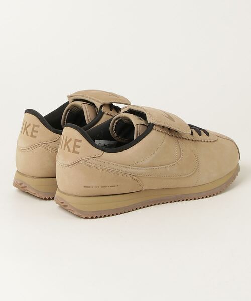 NIKE(ナイキ)の「CORTEZ LTR SE(スニーカー・メンズ・ベージュ・26.5cm/27.0cm/27.5cm/28.0cm/28.5cm/29.0cm/25.5cm/26.0cm)」の2枚目の写真