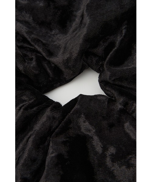 SLY（スライ）の「VELOUR SCRUNCHIE ベロア スクランチー 秋服 冬服（シュシュ・レディース・ブラック/アイボリー・FREE）」の9枚目の写真