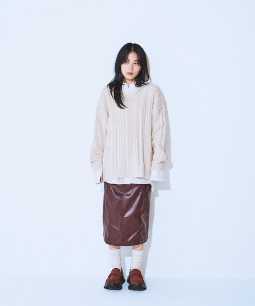 JEANASIS(ジーナシス)の「レザーペンシルミディスカート/608949(スカート・レディース・ブラック/ブラウン・FREE)」の6枚目の写真