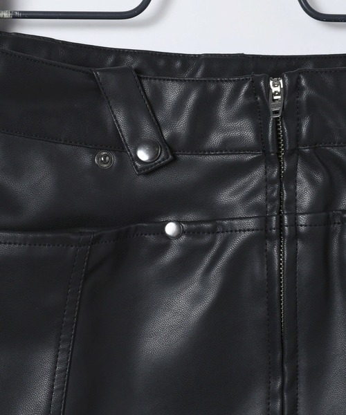 JEANASIS(ジーナシス)の「レザーペンシルミディスカート/608949(スカート・レディース・ブラック/ブラウン・FREE)」の14枚目の写真