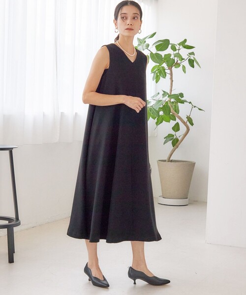 little black: リュクス エア ノースリーブ フレア ロング ワンピース little black: リュクス エア ノースリーブ フレア ロング ワンピース