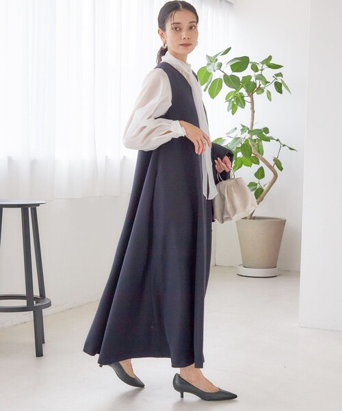 ships little black(シップスリトルブラック)の「little black: リュクス エア ノースリーブ フレア ロング ワンピース(セレモニー対応可)(ワンピース・レディース・ブラック/ネイビー・36/38)」の17枚目の写真