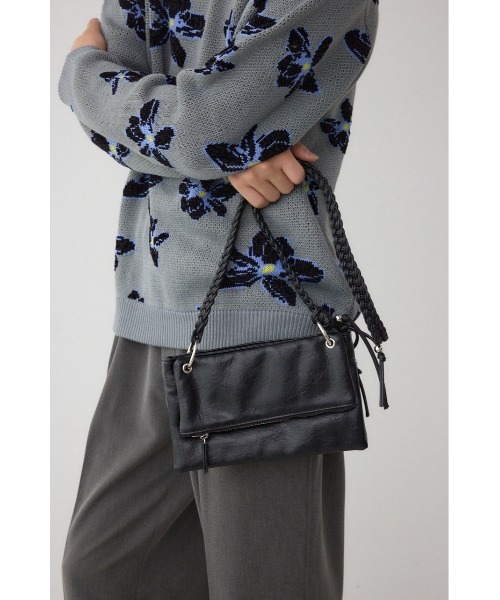 AZUL by moussy（アズールバイマウジー）の「スモールポケットピローバッグ（ショルダーバッグ・メンズ・シルバー/ブラック/グリーン・FREE）」の4枚目の写真