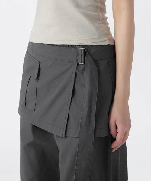 MUSINSA STANDARD WOMAN（ムシンサスタンダードウーマン）の「ウィメンズラップスカートパラシュートパンツ[ダークグレー]（その他パンツ・レディース・その他・30/24/26/28）」の5枚目の写真