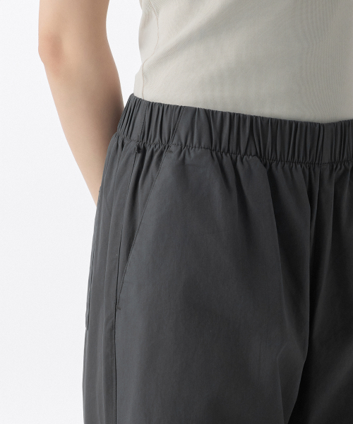 MUSINSA STANDARD WOMAN（ムシンサスタンダードウーマン）の「ウィメンズラップスカートパラシュートパンツ[ダークグレー]（その他パンツ・レディース・その他・30/24/26/28）」の9枚目の写真