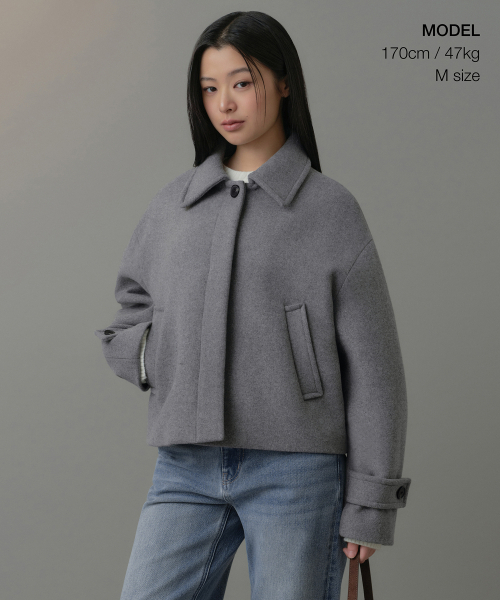 MUSINSA STANDARD WOMAN（ムシンサスタンダードウーマン）の「ウィメンズカシミヤブレンドショートマックコート[ミディアムグレー]（チェスターコート・レディース・その他・SMALL/MEDIUM/LARGE/X-SMALL）」の2枚目の写真