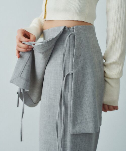 CODE A（コードエー）の「layered skirt pants（その他パンツ・レディース・ライトグレー/チャコールグレー・36/34/38）」の4枚目の写真