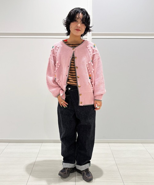 MARKEY'S(マーキーズ)の「ポンポンフラワーニットカーディガン/おとな(カーディガン/ボレロ・レディース・ピンク/チャコール/グレー・160cm)」の6枚目の写真