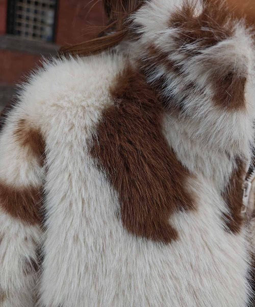 esutoreja(エストレジャ)の「カウパターンファージャケット(その他アウター・レディース・ブラウン/ブラック・FREE)」の12枚目の写真