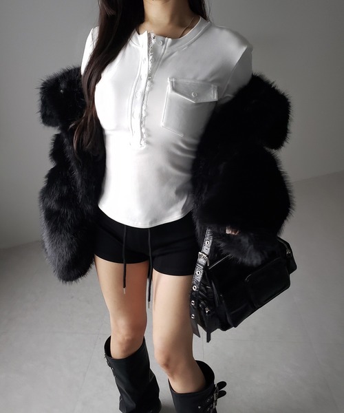 me+em select(ミームセレクト)の「【 裏起毛 】レースドッキングヘンリーネックトップス / lace docking henley neck tops(Tシャツ/カットソー・レディース・ブラック/ホワイト・FREE)」の11枚目の写真