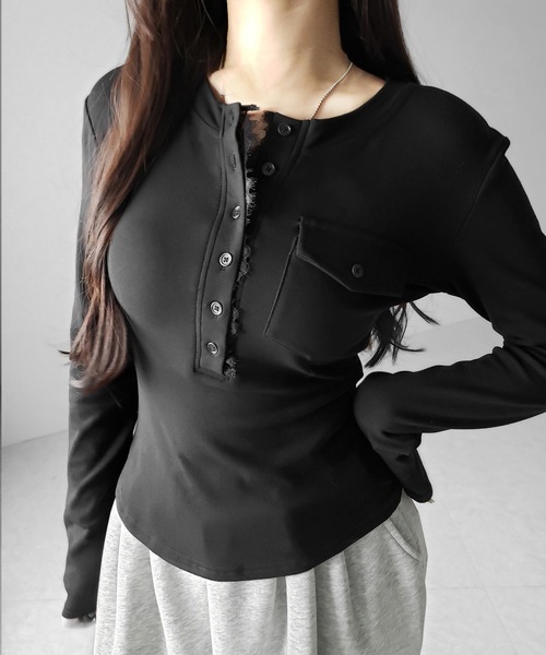 me+em select(ミームセレクト)の「【 裏起毛 】レースドッキングヘンリーネックトップス / lace docking henley neck tops(Tシャツ/カットソー・レディース・ブラック/ホワイト・FREE)」の5枚目の写真