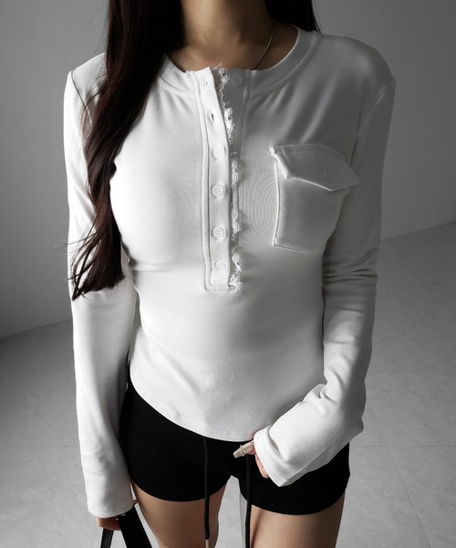 me+em select(ミームセレクト)の「【 裏起毛 】レースドッキングヘンリーネックトップス / lace docking henley neck tops(Tシャツ/カットソー・レディース・ブラック/ホワイト・FREE)」の12枚目の写真