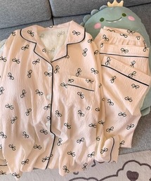 BLOSSOM（DIAVEL）（ブロッサム）の「リボン総柄×パイピング開襟ルームウェアセット（ルームウェア/パジャマ）」