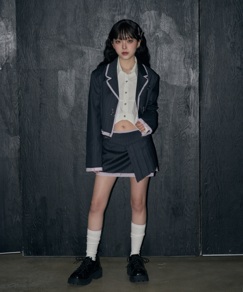 CHERRYQUIRI(チェリーキュリー)の「stripe crop jk - charcoal(テーラードジャケット・レディース・その他・FREE)」の2枚目の写真