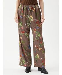 GRAINY FLOWER STRAIGHT PANTS（その他パンツ）｜Ameri（アメリ）の