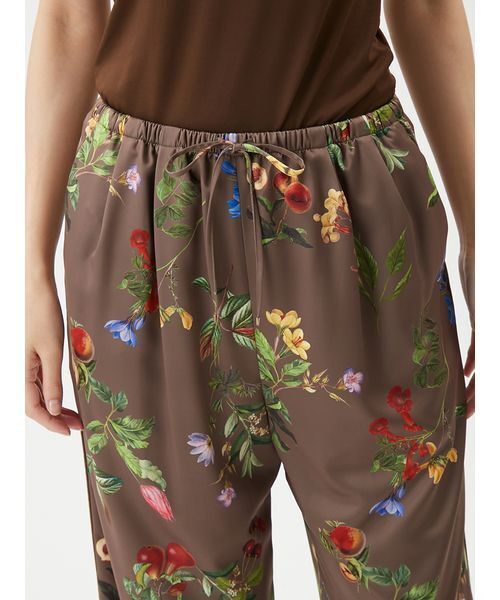 ボタニカル柄ウエストゴムイージーパンツ（その他パンツ）｜Mila Owen