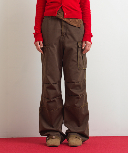 AOPT(アオプト)の「CARGO DENIM PANTS - KHAKI BROWN(デニムパンツ・レディース・その他・SMALL/MEDIUM)」の1枚目の写真