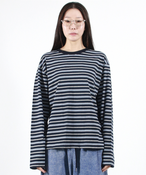 DEMARC(ドゥマーク)の「MULTI STRIPE LONG SLEEVE TEE - Navy(Tシャツ/カットソー・レディース・その他・LARGE/MEDIUM)」の2枚目の写真