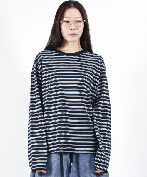 DEMARC(ドゥマーク)の「MULTI STRIPE LONG SLEEVE TEE - Navy(Tシャツ/カットソー・レディース・その他・LARGE/MEDIUM)」の3枚目の写真