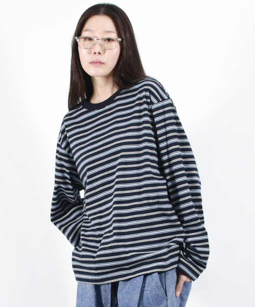 DEMARC(ドゥマーク)の「MULTI STRIPE LONG SLEEVE TEE - Navy(Tシャツ/カットソー・レディース・その他・LARGE/MEDIUM)」の5枚目の写真