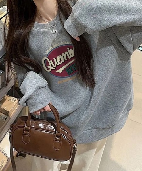 SHEPP（シープ）の「レトロデザインプリントロゴスウェット ロンT（Tシャツ/カットソー・レディース・アイボリー/ブラック/グレー/ホワイト/ネイビー・L/M）」の6枚目の写真