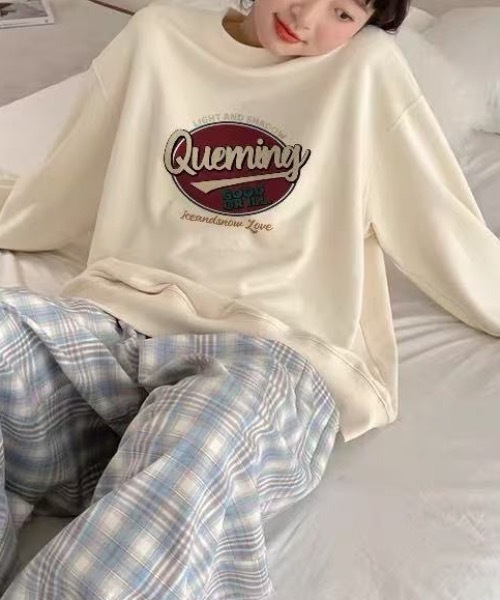 SHEPP（シープ）の「レトロデザインプリントロゴスウェット ロンT（Tシャツ/カットソー・レディース・アイボリー/ブラック/グレー/ホワイト/ネイビー・L/M）」の10枚目の写真
