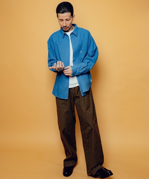 Subciety(サブサエティ)の「Seersucker shirt(シャツ/ブラウス・メンズ・ブルー/ホワイト/ブラック・SMALL/MEDIUM/LARGE/X-LARGE)」の4枚目の写真