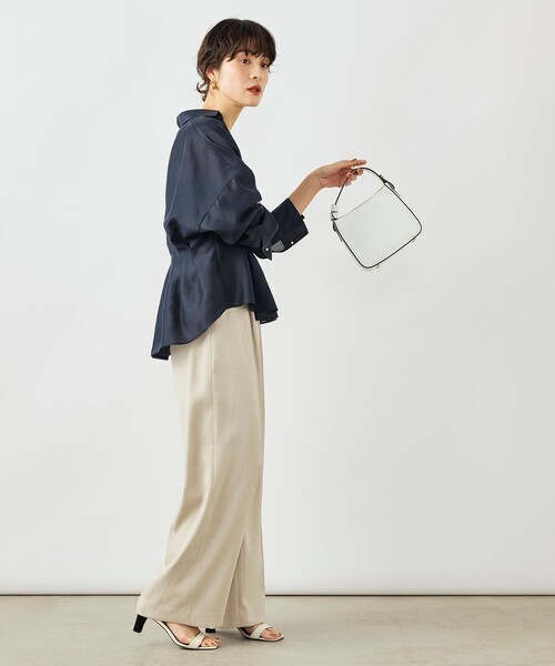 NOLLEY’S（ノーリーズ）の「ウォッシャブルパール釦スキッパータックブラウス（シャツ/ブラウス・レディース・カーキ/サックスブルー/オフホワイト/ネイビー・38）」の16枚目の写真