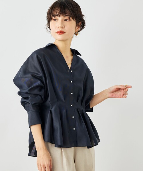 NOLLEY’S（ノーリーズ）の「ウォッシャブルパール釦スキッパータックブラウス（シャツ/ブラウス・レディース・カーキ/サックスブルー/オフホワイト/ネイビー・38）」の19枚目の写真