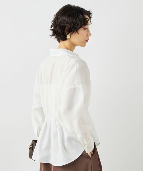 NOLLEY’S（ノーリーズ）の「ウォッシャブルパール釦スキッパータックブラウス（シャツ/ブラウス・レディース・カーキ/サックスブルー/オフホワイト/ネイビー・38）」の16枚目の写真