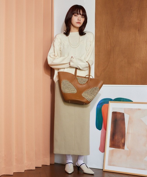 mysty woman（ミスティウーマン）の「花刺繍プチハイニット 640149（ニット/セーター・レディース・オフホワイト/グレー/ブラック・FREE）」の15枚目の写真