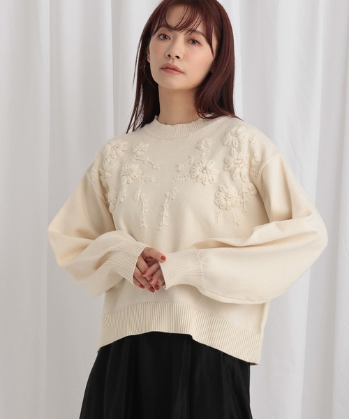 mysty woman（ミスティウーマン）の「花刺繍プチハイニット 640149（ニット/セーター・レディース・オフホワイト/グレー/ブラック・FREE）」の17枚目の写真