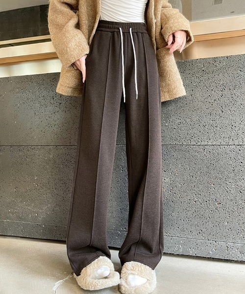 ONEP STAR(ワンピスター)の「裏起毛ストレートワイドパンツ(スウェットパンツ・レディース・チャコールグレー/ダークブラウン/ライトグレー/オートミール/ダークグレー/ベージュ・MEDIUM/X-LARGE/LARGE/SMALL)」の5枚目の写真