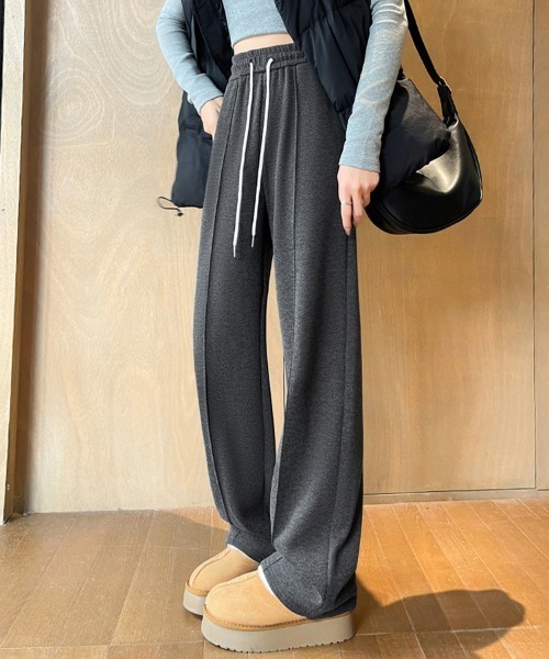 ONEP STAR(ワンピスター)の「裏起毛ストレートワイドパンツ(スウェットパンツ・レディース・チャコールグレー/ダークブラウン/ライトグレー/オートミール/ダークグレー/ベージュ・MEDIUM/X-LARGE/LARGE/SMALL)」の14枚目の写真