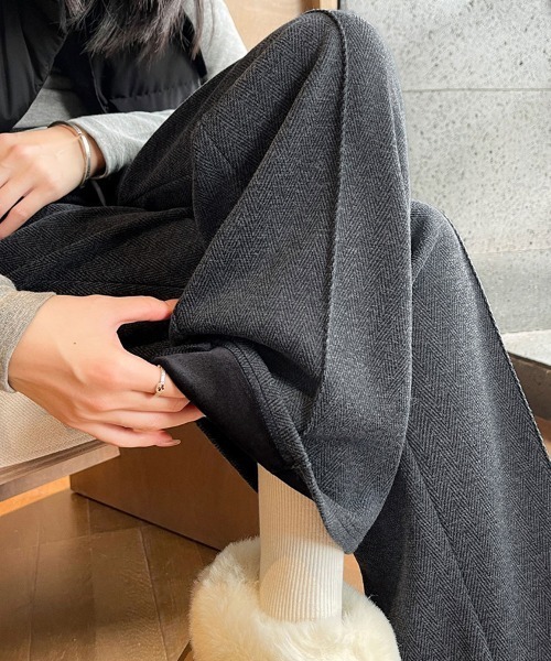 ONEP STAR(ワンピスター)の「裏起毛ストレートワイドパンツ(スウェットパンツ・レディース・チャコールグレー/ダークブラウン/ライトグレー/オートミール/ダークグレー/ベージュ・MEDIUM/X-LARGE/LARGE/SMALL)」の15枚目の写真