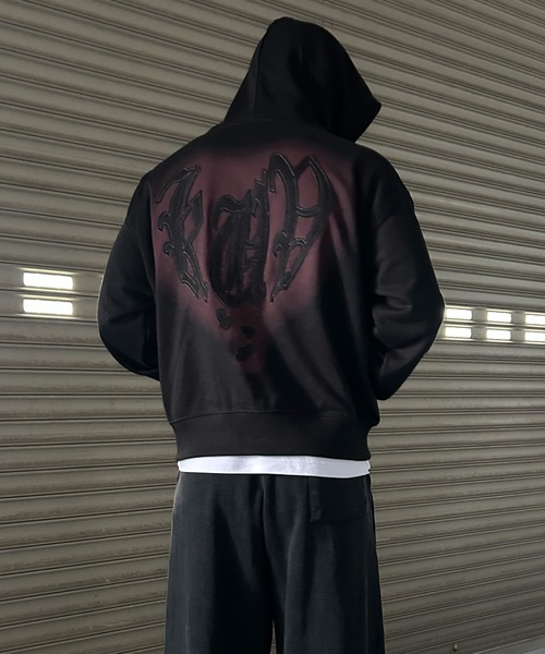 NYLAUS(ナイラス)の「【NYS】ハートロゴ グランジ ヴィンテージライク ジップパーカー ダブルジップ ショート丈 スプレー加工 ユニセックス(パーカー・メンズ・グレー/ブラック・L/M)」の2枚目の写真