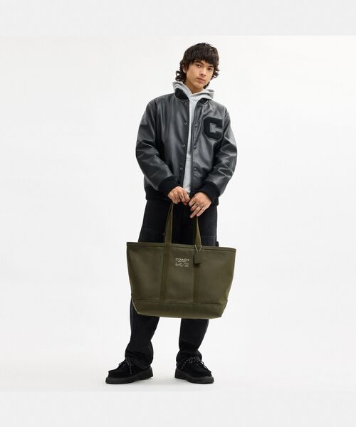 COACH(コーチ)の「ユーティリティー トート(トートバッグ・メンズ・グリーン系その他・ONE)」の2枚目の写真