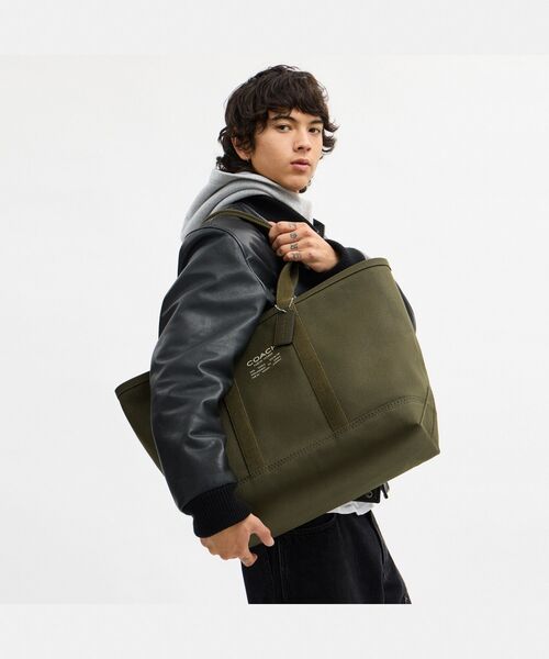 COACH(コーチ)の「ユーティリティー トート(トートバッグ・メンズ・グリーン系その他・ONE)」の3枚目の写真
