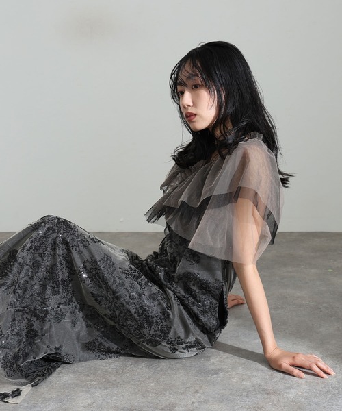 atlo(アトロ)の「ロング&袖あり フォーマル レイヤード チュール Iライン フラワー 刺繍レース セレモニー 結婚式 二次会 パーティー ドレス オケージョンドレス お呼ばれ 同窓会 成人式 (ドレス・レディース・ブラック/グレー/ベージュ・M)」の12枚目の写真