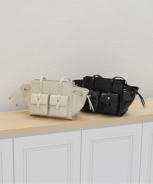 MISCH MASCH(ミッシュマッシュ)の「ダブルポケットトートバッグ(トートバッグ・レディース・ブラック/ベージュ・フリ-)」の16枚目の写真