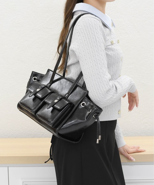 MISCH MASCH(ミッシュマッシュ)の「ダブルポケットトートバッグ(トートバッグ・レディース・ブラック/ベージュ・フリ-)」の9枚目の写真