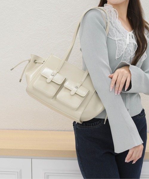 MISCH MASCH(ミッシュマッシュ)の「ダブルポケットトートバッグ(トートバッグ・レディース・ブラック/ベージュ・フリ-)」の11枚目の写真