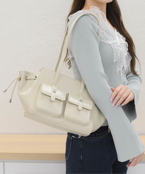 MISCH MASCH(ミッシュマッシュ)の「ダブルポケットトートバッグ(トートバッグ・レディース・ブラック/ベージュ・フリ-)」の12枚目の写真
