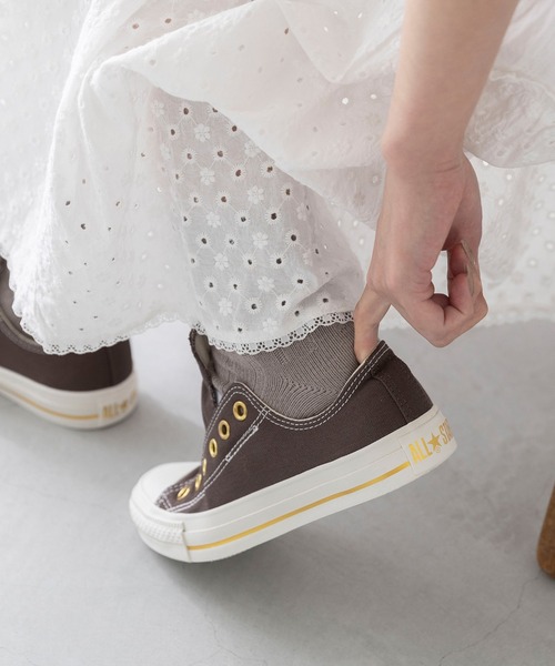 CONVERSE(コンバース)の「CONVERSE ALL STAR GOLDSTRIPE SLIP OX コンバース オールスター ゴールドストライプ スリップ(スニーカー・レディース・アイボリー/ダークブラウン/ブラック・22.5cm/22.0cm/24.5cm/24.0cm/23.5cm/23.0cm/26.0cm/25.5cm/25.0cm)」の14枚目の写真
