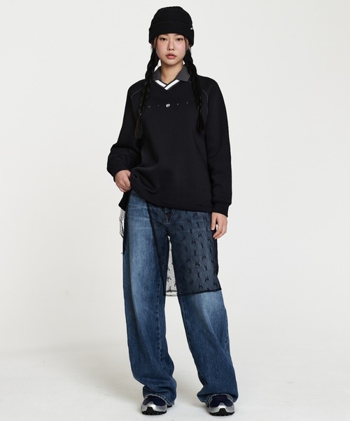 NIKE(ナイキ)の「ナイキ スポーツウェア フェニックス フリース ウィメンズ オーバーサイズド グラフィック ポロトップス / Nike Sportswear Phoenix Fleece Women's Oversized Graphic Polo Top IF0257-010 Black(ポロシャツ・レディース・ブラック・XL/L/XS/S/M)」の3枚目の写真