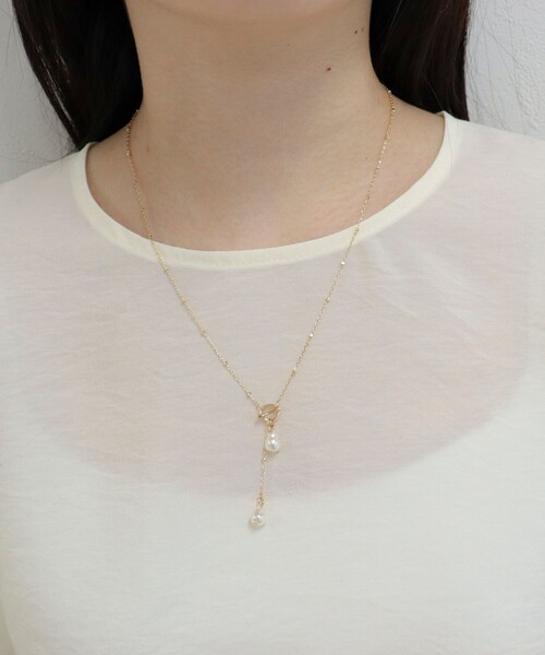 fredy emue（フレディエミュ）の「二段パールYネックレス（ネックレス・レディース・シルバー/ゴールド・FREE）」の5枚目の写真