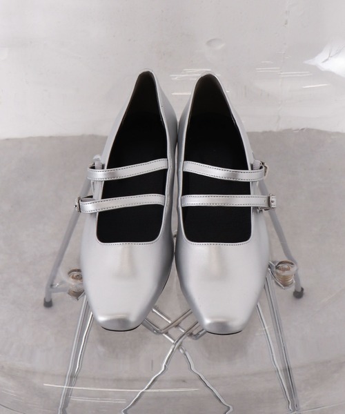 archives（アルシーヴ）の「２ストラップパンプス（パンプス・レディース・シルバーグレー/ブラック・MEDIUM/LARGE）」の3枚目の写真