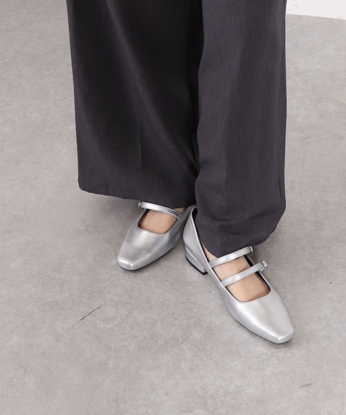 archives（アルシーヴ）の「２ストラップパンプス（パンプス・レディース・シルバーグレー/ブラック・MEDIUM/LARGE）」の10枚目の写真